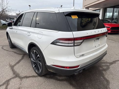Used 2023 Lincoln Aviator Reserve w/ Equipment Group 201A image 9
