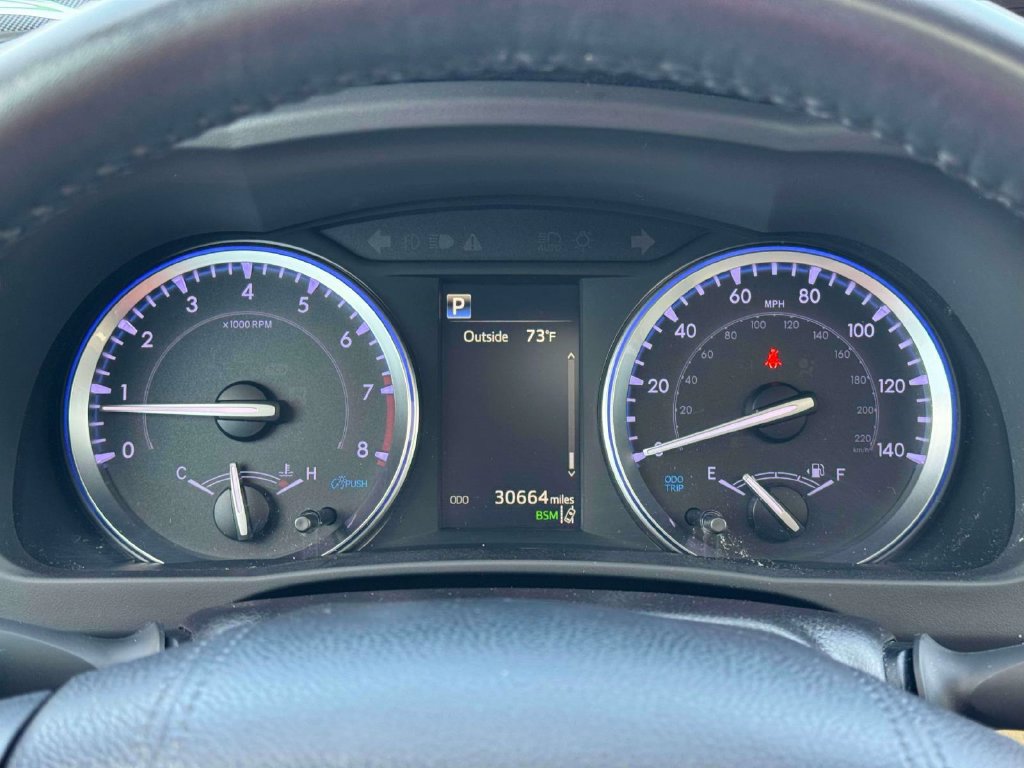 Used 2019 Toyota Highlander XLE AWD/4WD image 27