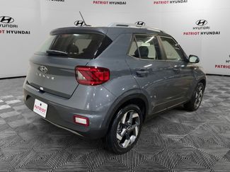 New 2026 Hyundai Venue SEL FWD video 4