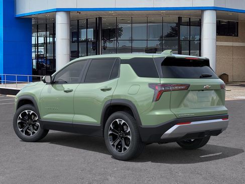 New 2026 Chevrolet Equinox LT w/ Convenience Package II image 3