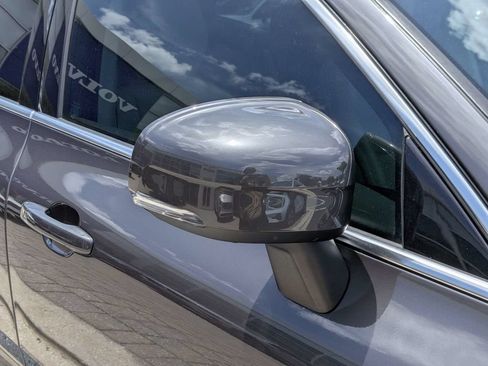 Used 2022 Volvo XC60 B5 Inscription w/ Advanced Package FWD image 12