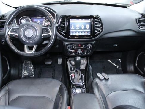 Used 2018 Jeep Compass Limited w/ Navigation Group image 2