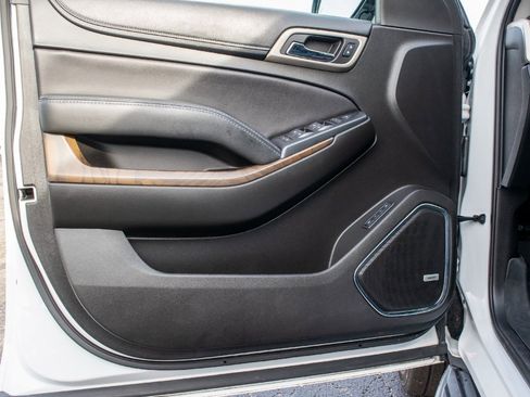 Used 2018 GMC Yukon Denali image 30