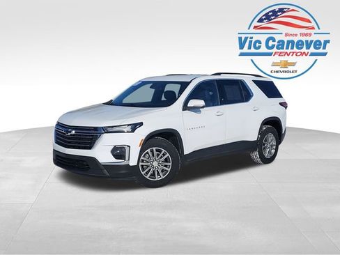 Used 2023 Chevrolet Traverse LT w/ LPO, Floor Liner Package image 1