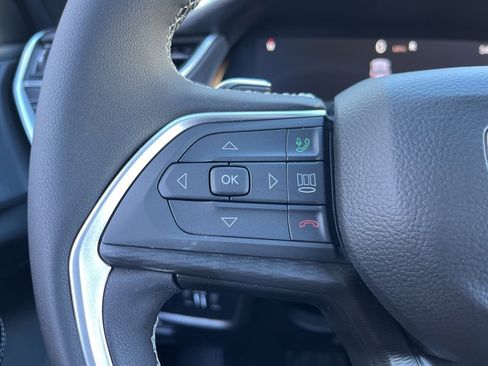 New 2025 Jeep Grand Cherokee L Altitude image 30