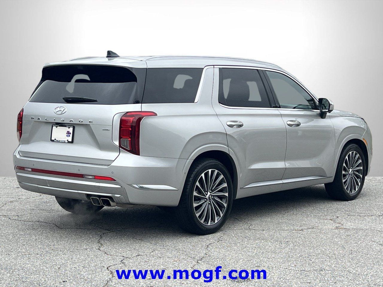 Used 2024 Hyundai Palisade Calligraphy AWD/4WD image 3