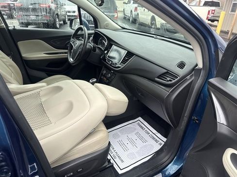 Used 2019 Buick Encore Essence w/ Safety Package II AWD/4WD image 39
