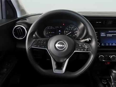 Used 2024 Nissan Kicks SV FWD image 28