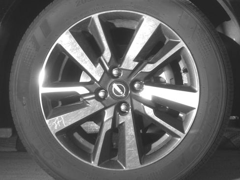 Used 2025 Nissan Versa SV FWD image 13