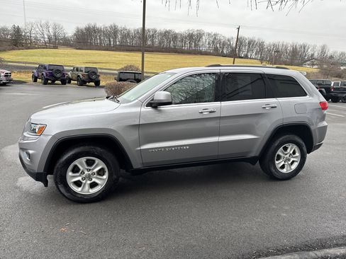 Used 2014 Jeep Grand Cherokee Laredo w/ Quick Order Package 23E image 7