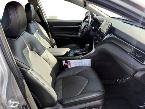 Used 2024 Toyota Camry XSE FWD image 17