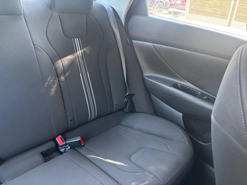 Used 2026 Hyundai Elantra Hybrid FWD image 35