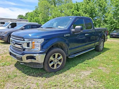 Used 2018 Ford F150 XLT w/ Equipment Group 302A Luxury AWD/4WD image 3