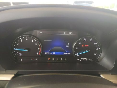 Used 2022 Ford Explorer XLT w/ Equipment Group 202A AWD/4WD image 28