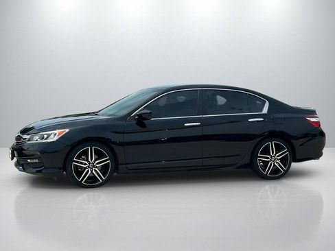 Used 2017 Honda Accord Sport image 8