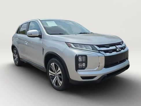 Used 2020 Mitsubishi Outlander Sport SE FWD image 3