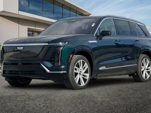 New 2026 Cadillac Vistiq Luxury w/ LPO, Floor Liner Package image 8