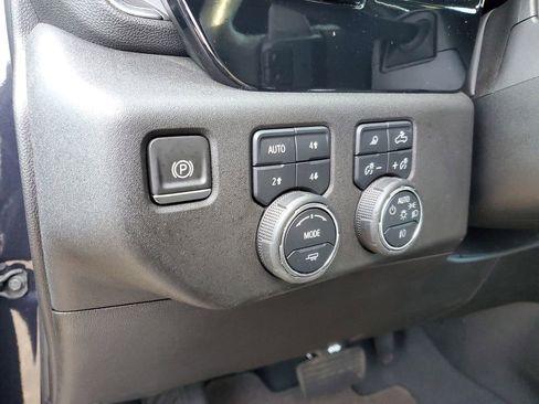 Used 2024 Chevrolet Silverado 1500 High Country image 9