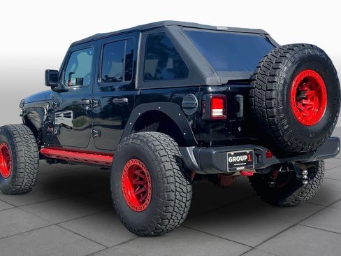 Used 2018 Jeep Wrangler Unlimited Rubicon AWD/4WD image 11