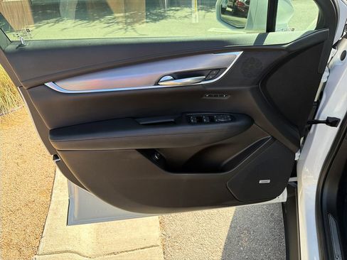Used 2019 Cadillac XT5 Premium Luxury w/ Driver Assist Package FWD image 20