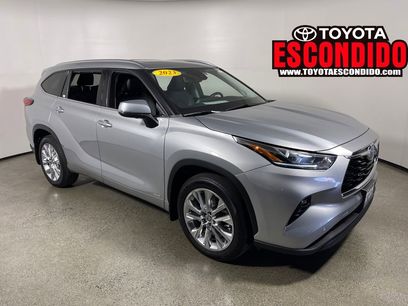 Used 2023 Toyota Highlander Limited