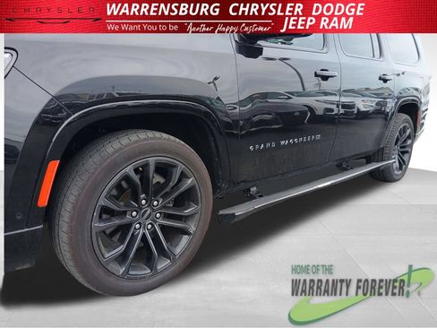 Used 2024 Jeep Grand Wagoneer L Series II w/ Quick Order Packagew 28T AWD/4WD image 38