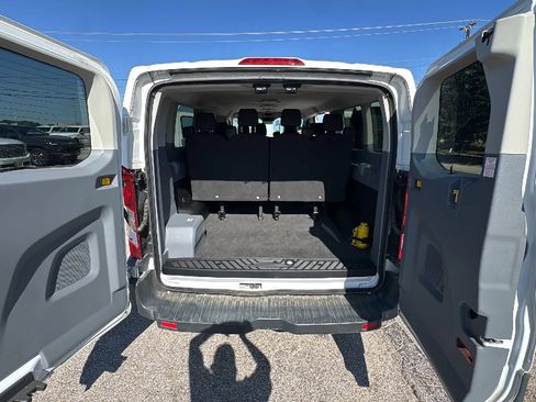 Used 2018 Ford Transit 350 XL RWD image 23