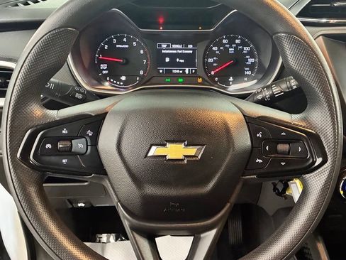 Used 2023 Chevrolet TrailBlazer LS FWD image 11