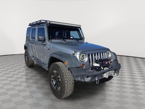 Used 2013 Jeep Wrangler Unlimited Sport w/ Connectivity Group AWD/4WD image 3