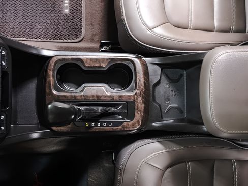Used 2022 GMC Canyon Denali AWD/4WD image 19