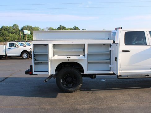 Used 2025 RAM 2500 Tradesman AWD/4WD image 13
