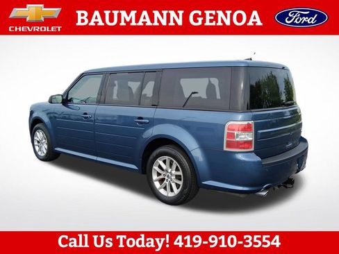 Used 2018 Ford Flex SE FWD image 3
