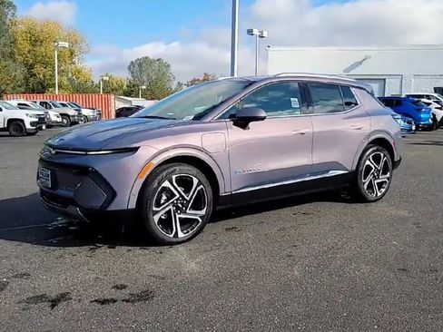 New 2026 Chevrolet Equinox EV LT image 4