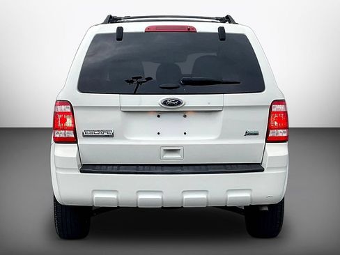 Used 2011 Ford Escape XLT w/ 203A Rapid Spec Order Code AWD/4WD image 5