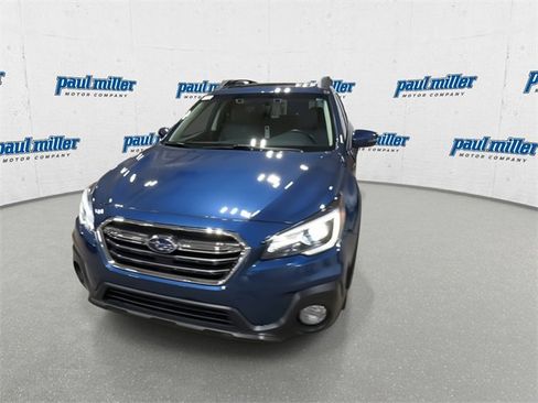 Used 2019 Subaru Outback 2.5i Limited image 4