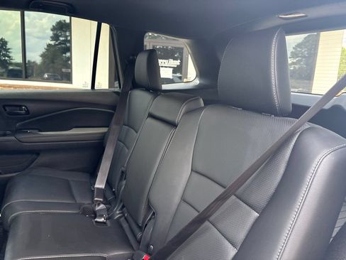 Used 2023 Honda Passport EX-L image 5
