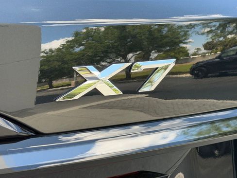 Used 2026 BMW X7 xDrive40i w/ M Sport Package AWD/4WD image 18