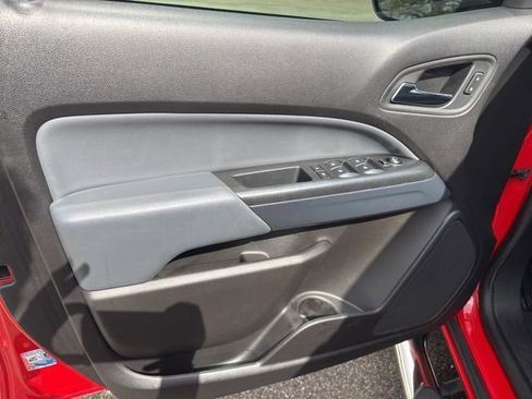 Used 2018 Chevrolet Colorado Z71 image 23