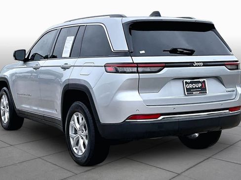 Used 2023 Jeep Grand Cherokee Limited w/ Trailer Tow Prep Group (B) RWD image 12