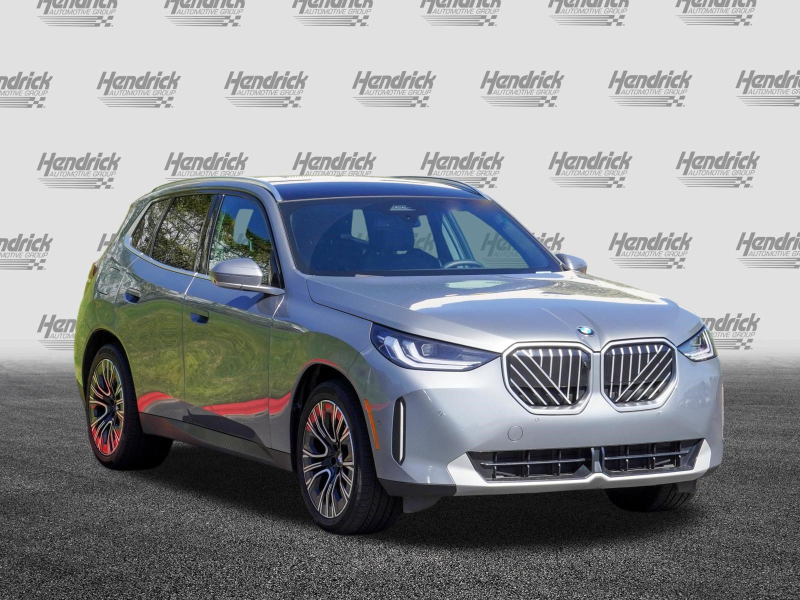 Certified 2025 BMW X3 xDrive30i AWD/4WD image 2