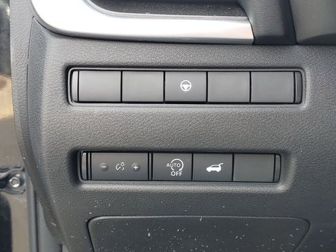 Certified 2024 Nissan Rogue SV w/ SV Premium Package AWD/4WD image 9