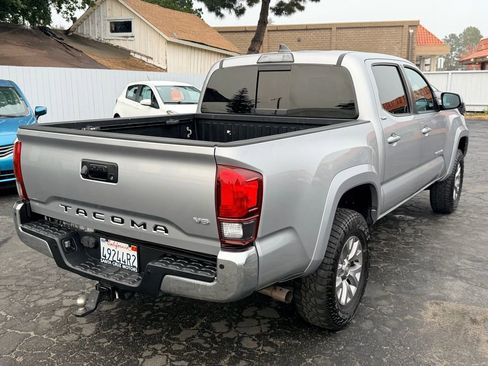 Used 2019 Toyota Tacoma SR5 image 6
