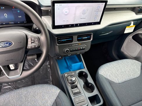 New 2026 Ford Maverick XLT image 28