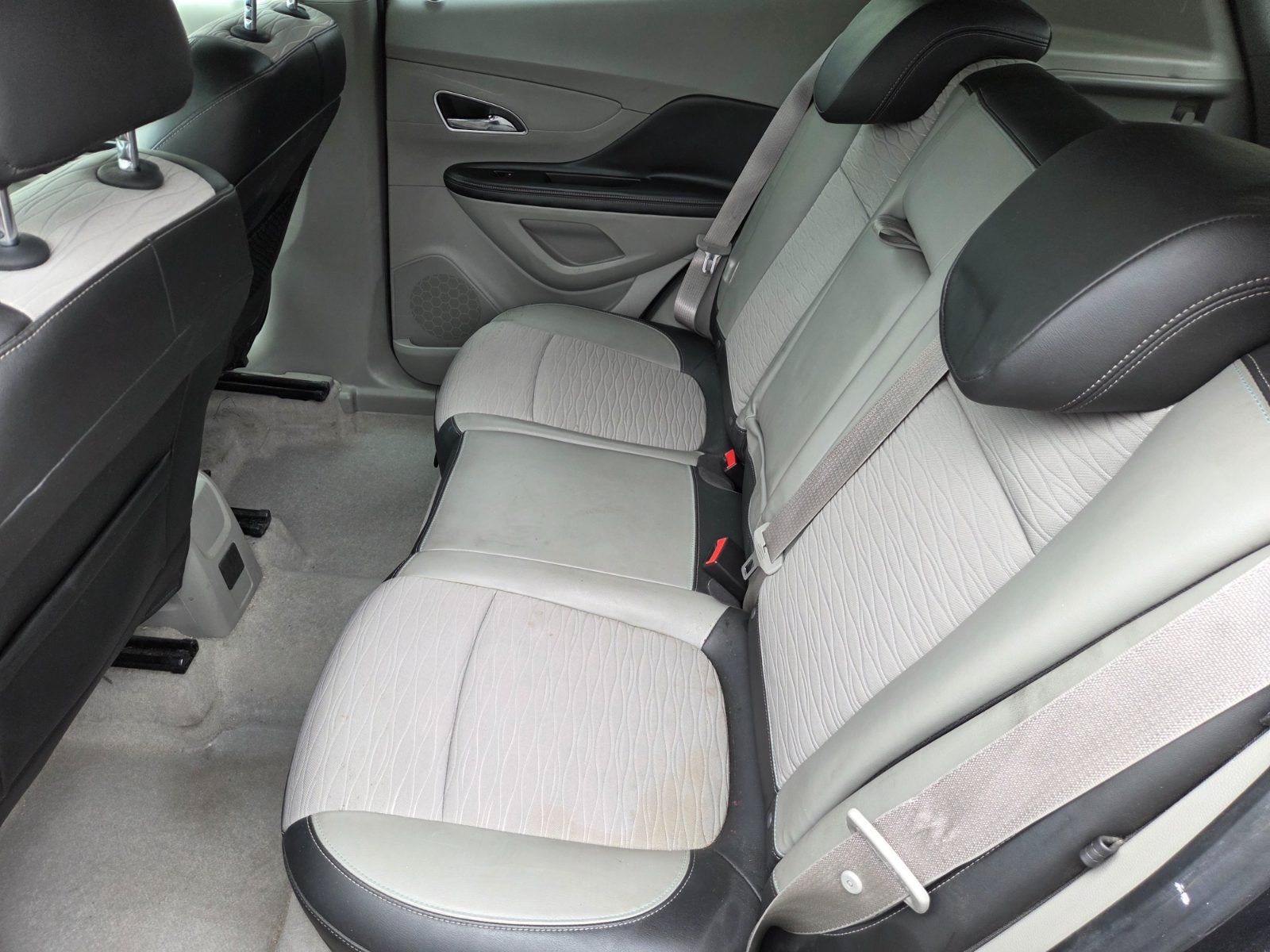 Used 2016 Buick Encore FWD image 8