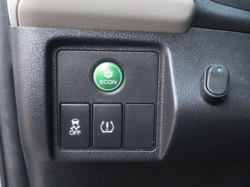 Used 2022 Honda HR-V LX image 28