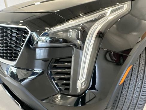 Used 2023 Cadillac XT4 Sport image 7