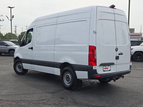 Used 2022 Mercedes-Benz Sprinter 2500 image 15