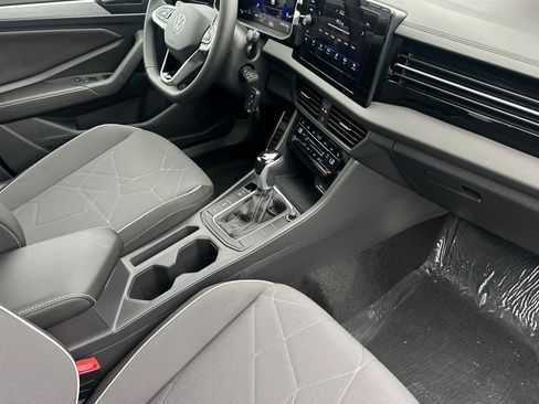 New 2025 Volkswagen Jetta Sport image 15