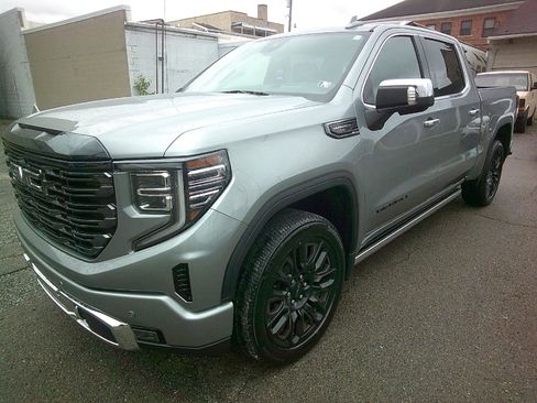 Used 2023 GMC Sierra 1500 Denali Ultimate image 3
