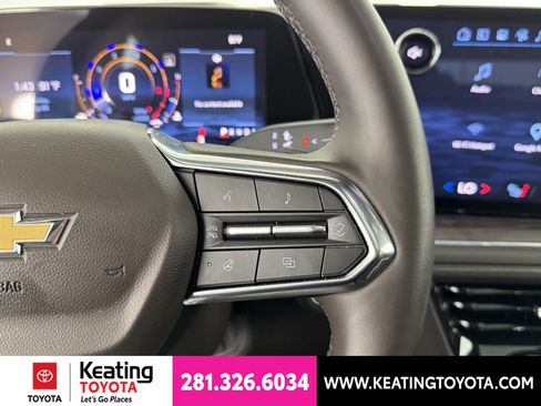 Used 2025 Chevrolet Suburban LT w/ Comfort Package RWD image 28
